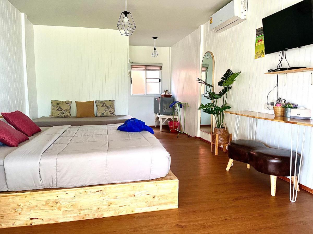 Insook Ko Larn Resort Zewnętrze zdjęcie